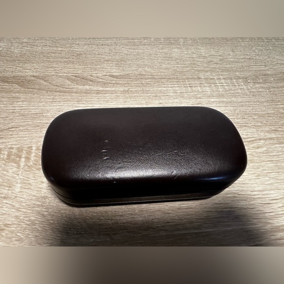 💯PRICE IS FIRM! LOUIS VUITTON POPPY BROWN SUNNIES - COMES WITH HARD CASE - Picture 8 of 16